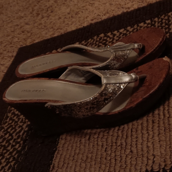 Women's shoes size 10 wedges by Maurice - Picture 2 of 4
